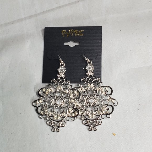 Bijou silver Filigree thin light weight fish hook earring with rhinestones - Picture 3 of 5